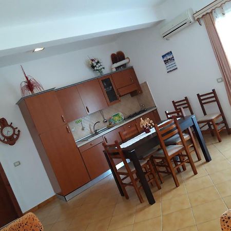 אוריקום Apartament Gloria&Mitati מראה חיצוני תמונה