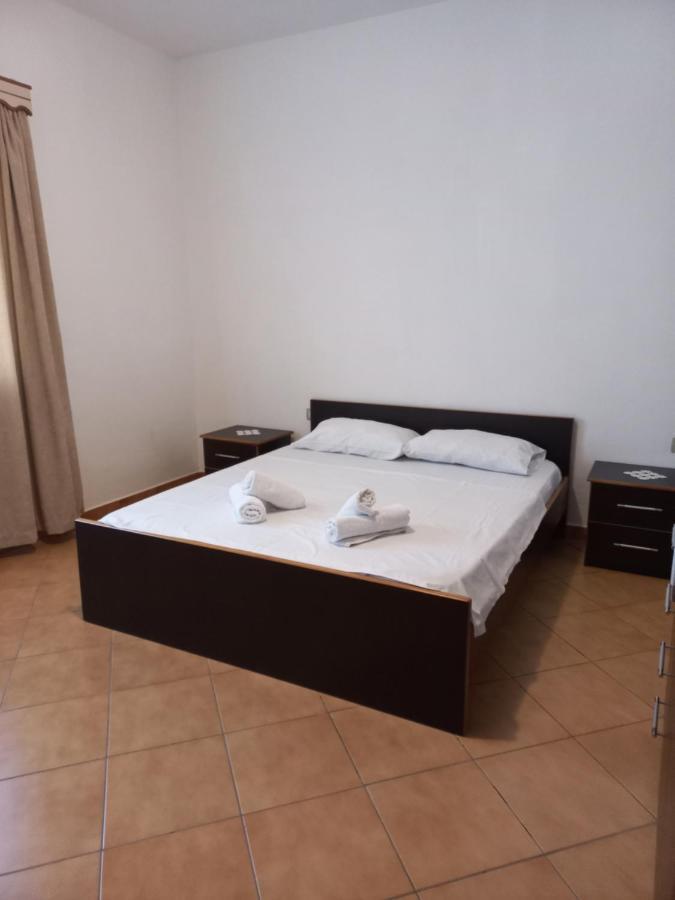 אוריקום Apartament Gloria&Mitati מראה חיצוני תמונה