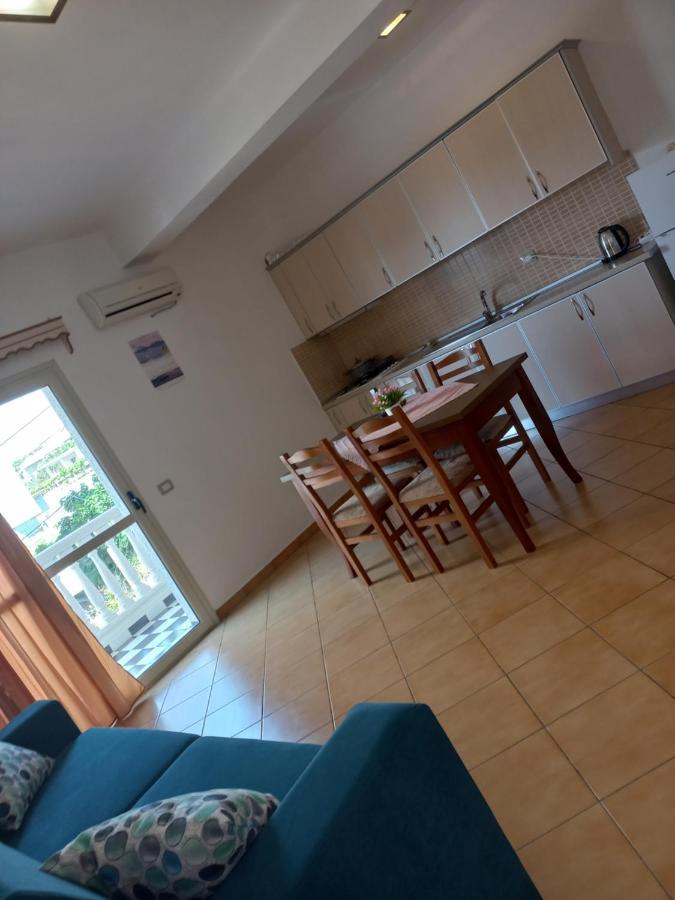 אוריקום Apartament Gloria&Mitati מראה חיצוני תמונה