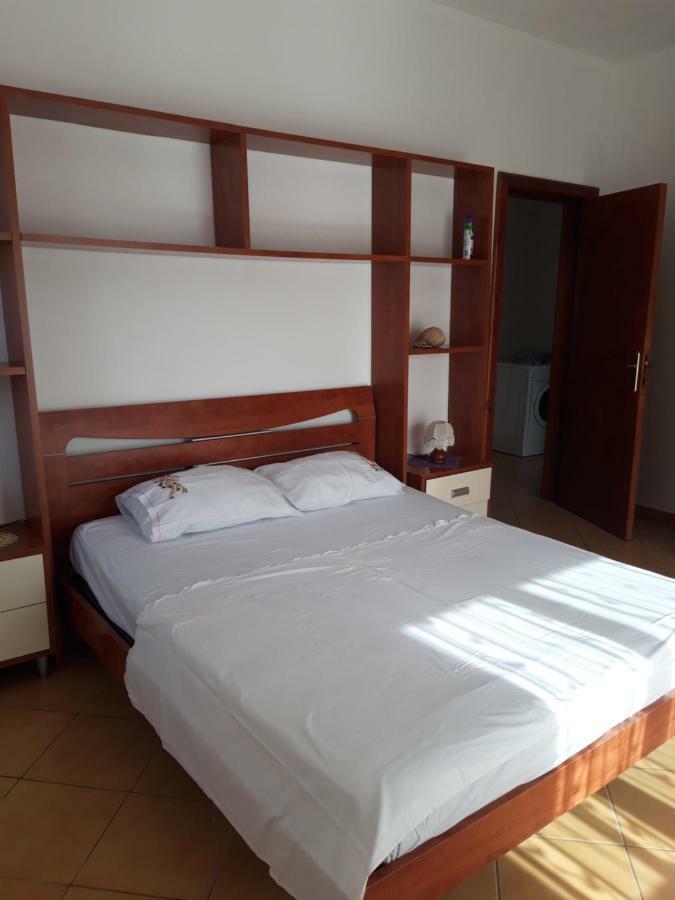 אוריקום Apartament Gloria&Mitati מראה חיצוני תמונה